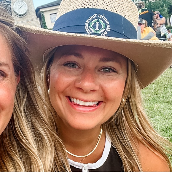 Meet your Posher, Abby - Picture 5 of 5